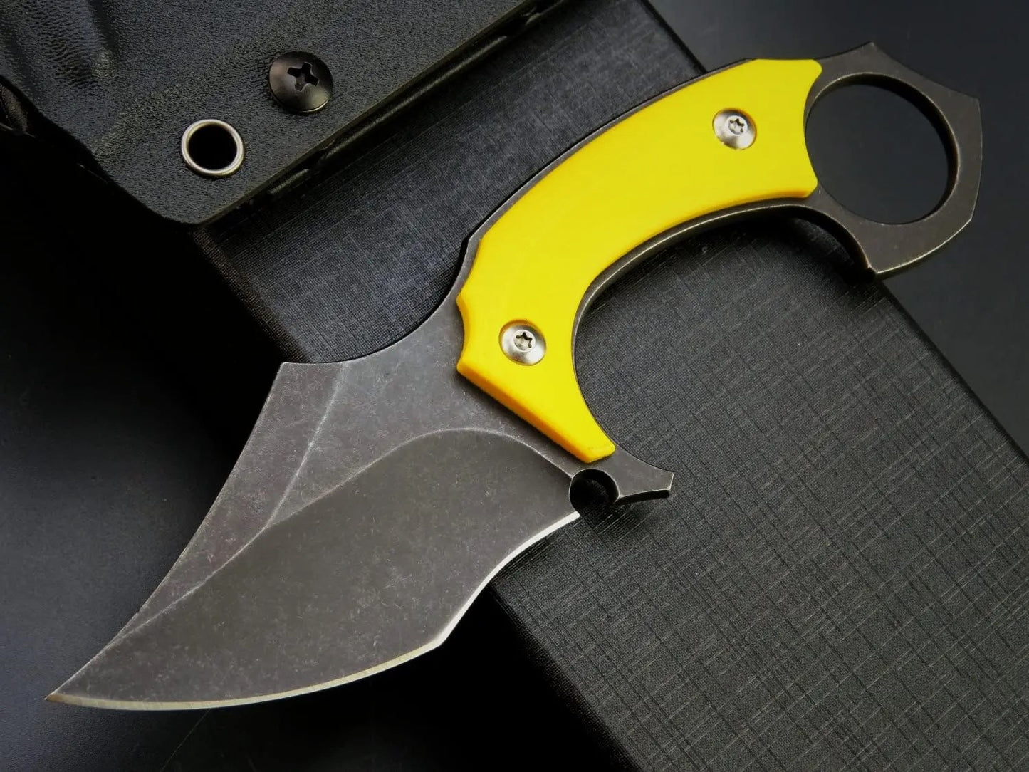 Couteau de Combat Karambit