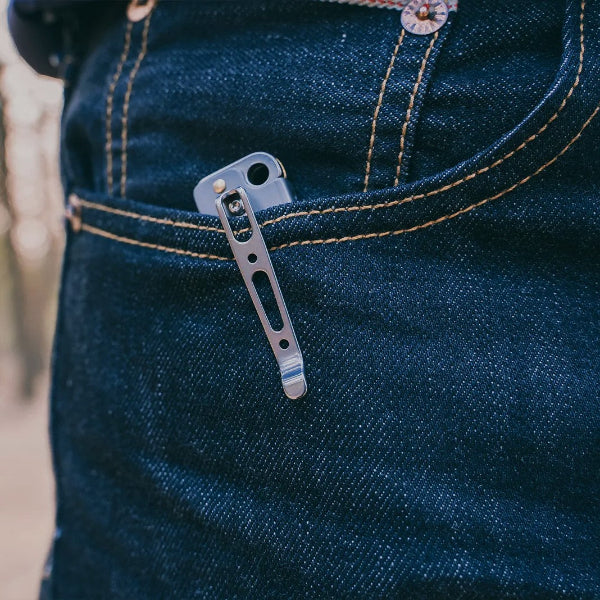 Couteau de Poche avec Ciseaux